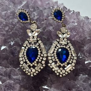 NWOT Elegant Silver Color, Blue Stones And Rhinestones Chandelier Earrings